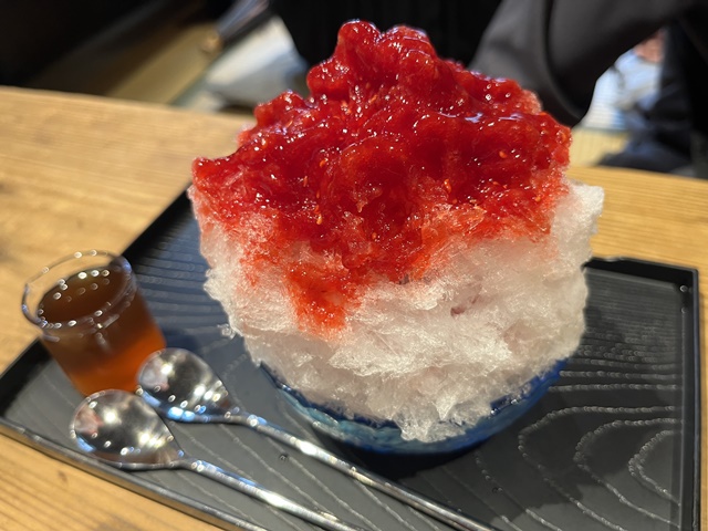 お茶を贈る人のかき氷