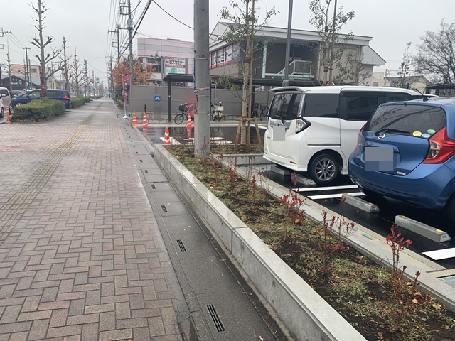 越谷警察署の駐輪場