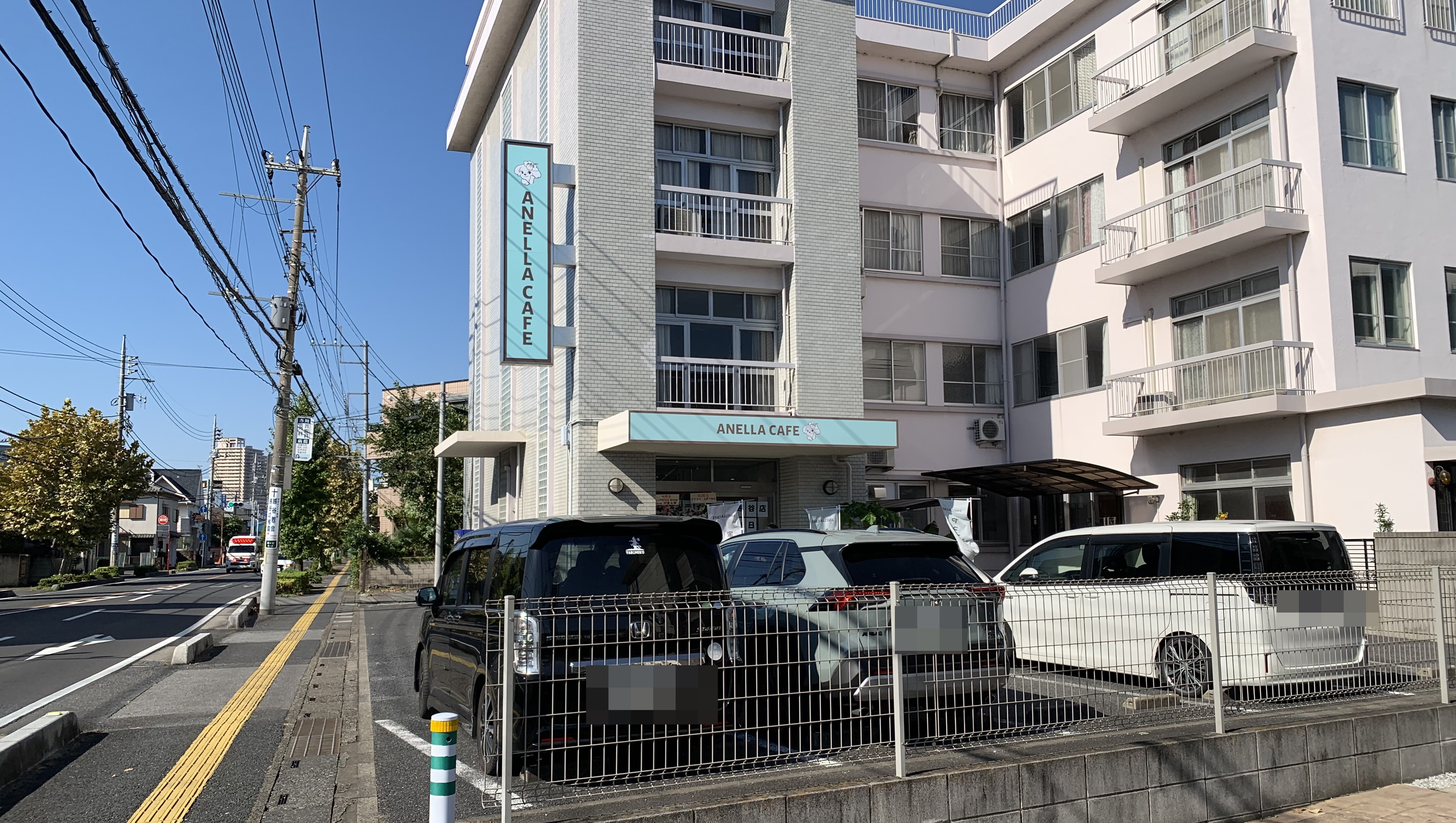 ANELLA CAFE越谷店の外観