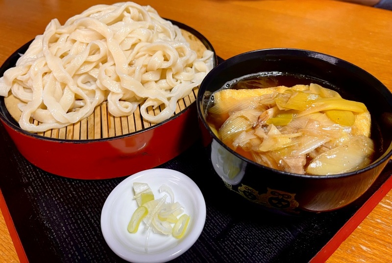 瓦曽根うちだやの肉ねぎうどん
