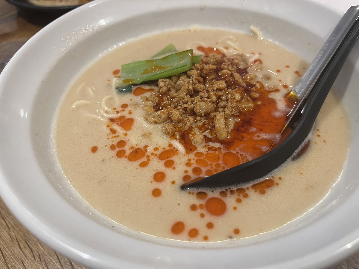 越谷わさびの担々麺